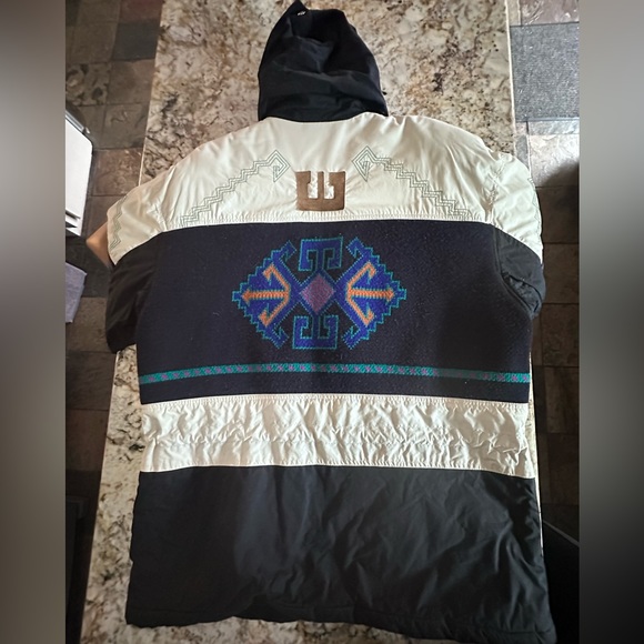 BRAETAN Vintage Womens Native American Embroidered Coat size Small - Picture 6 of 8